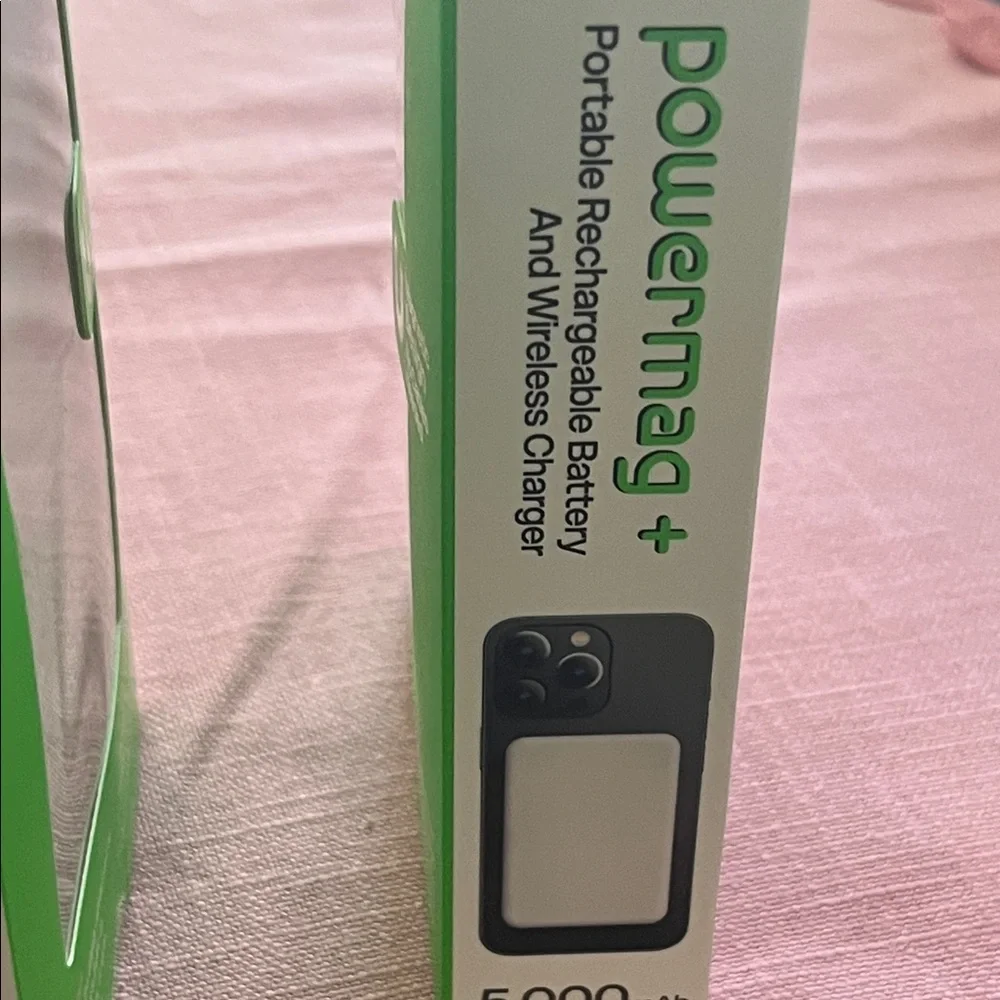 Powermag+ Portable Rechargeable Battery and Wireless Charger - Black